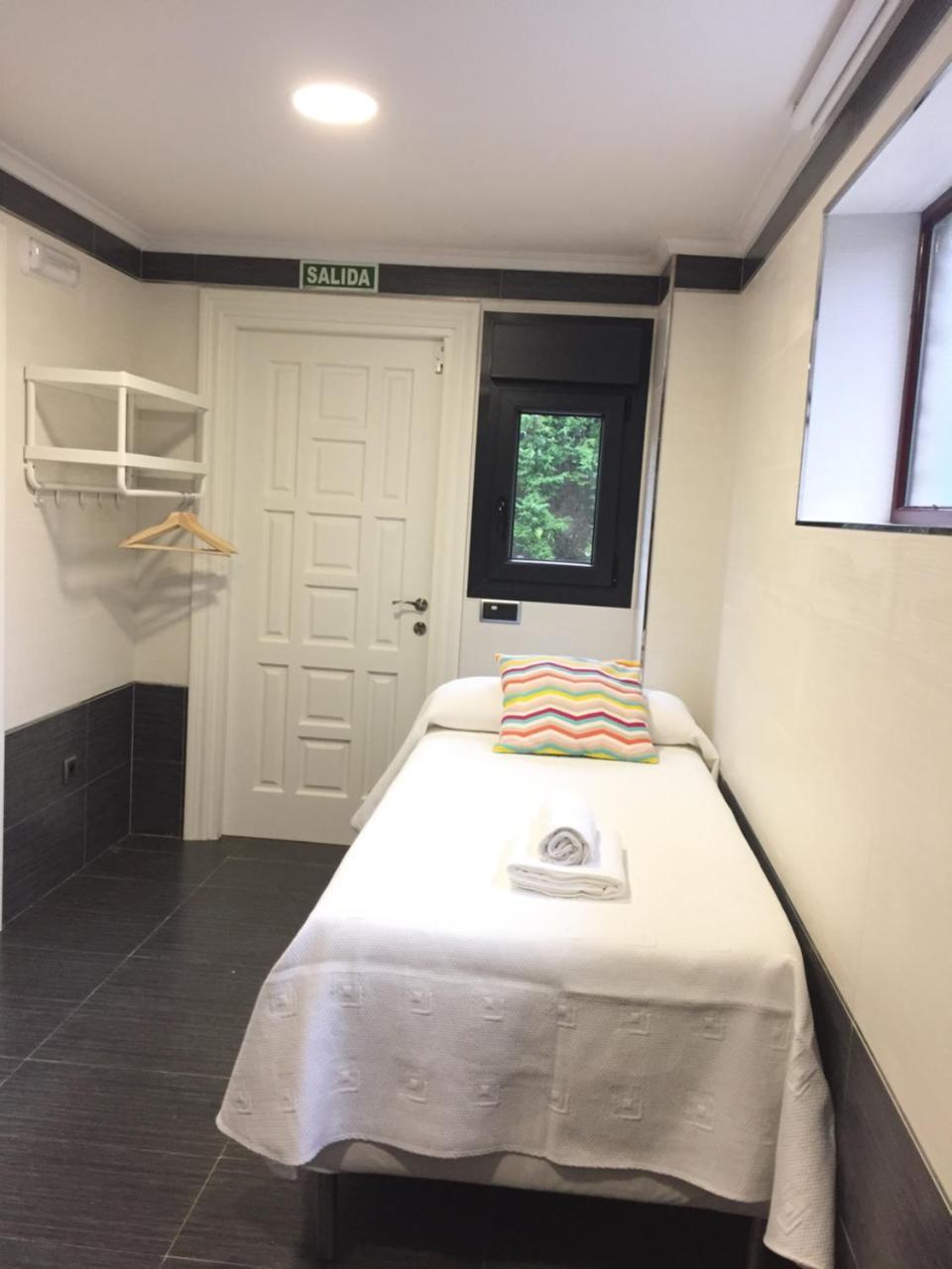 Somo Surfskate Hostel Castanedo  Екстер'єр фото